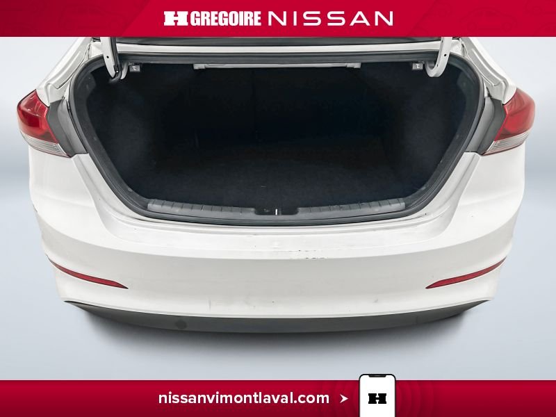 2018 Hyundai Elantra White Laval - photo #15