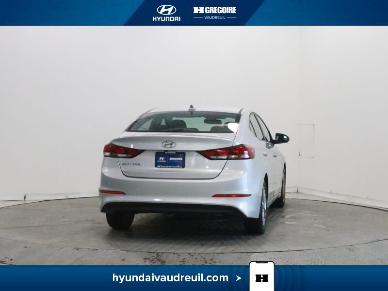 Hyundai Elantra 2018 Argent Laval - photo #10