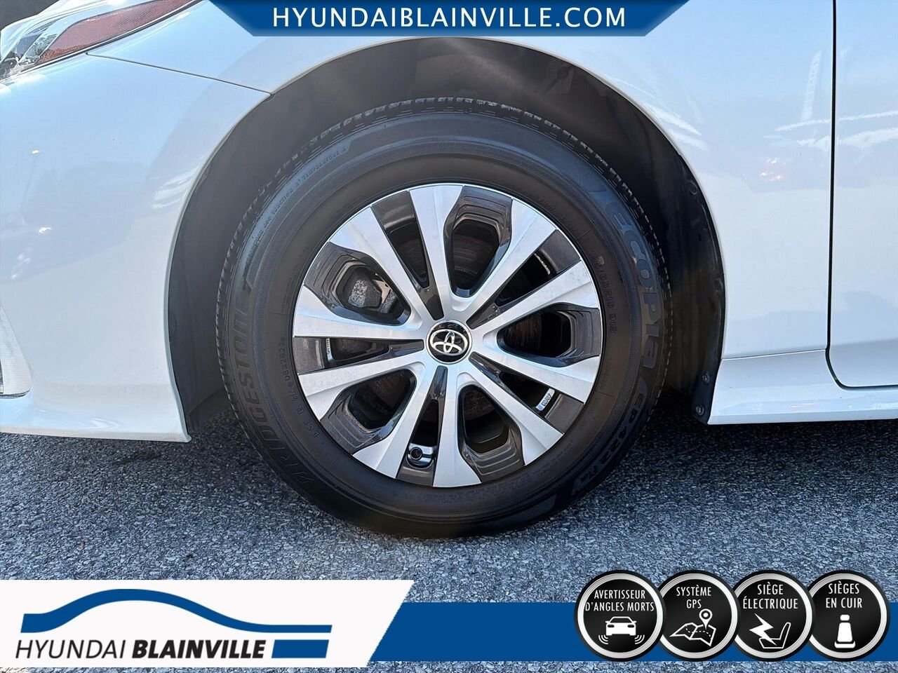 Toyota Prius Prime 2022 Blanc Blainville - photo #7
