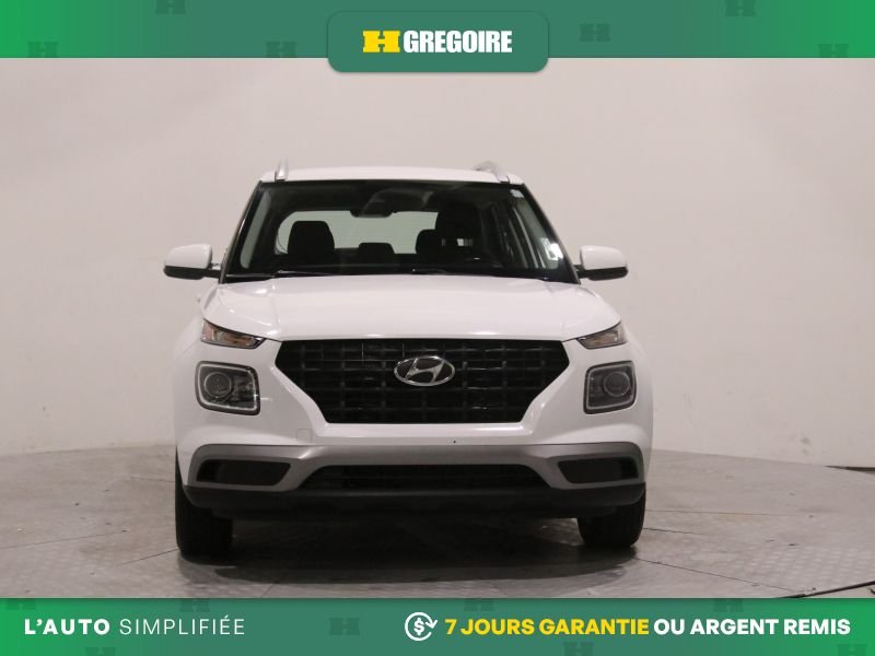 Hyundai Venue 2022 Blanc Blainville - photo #1