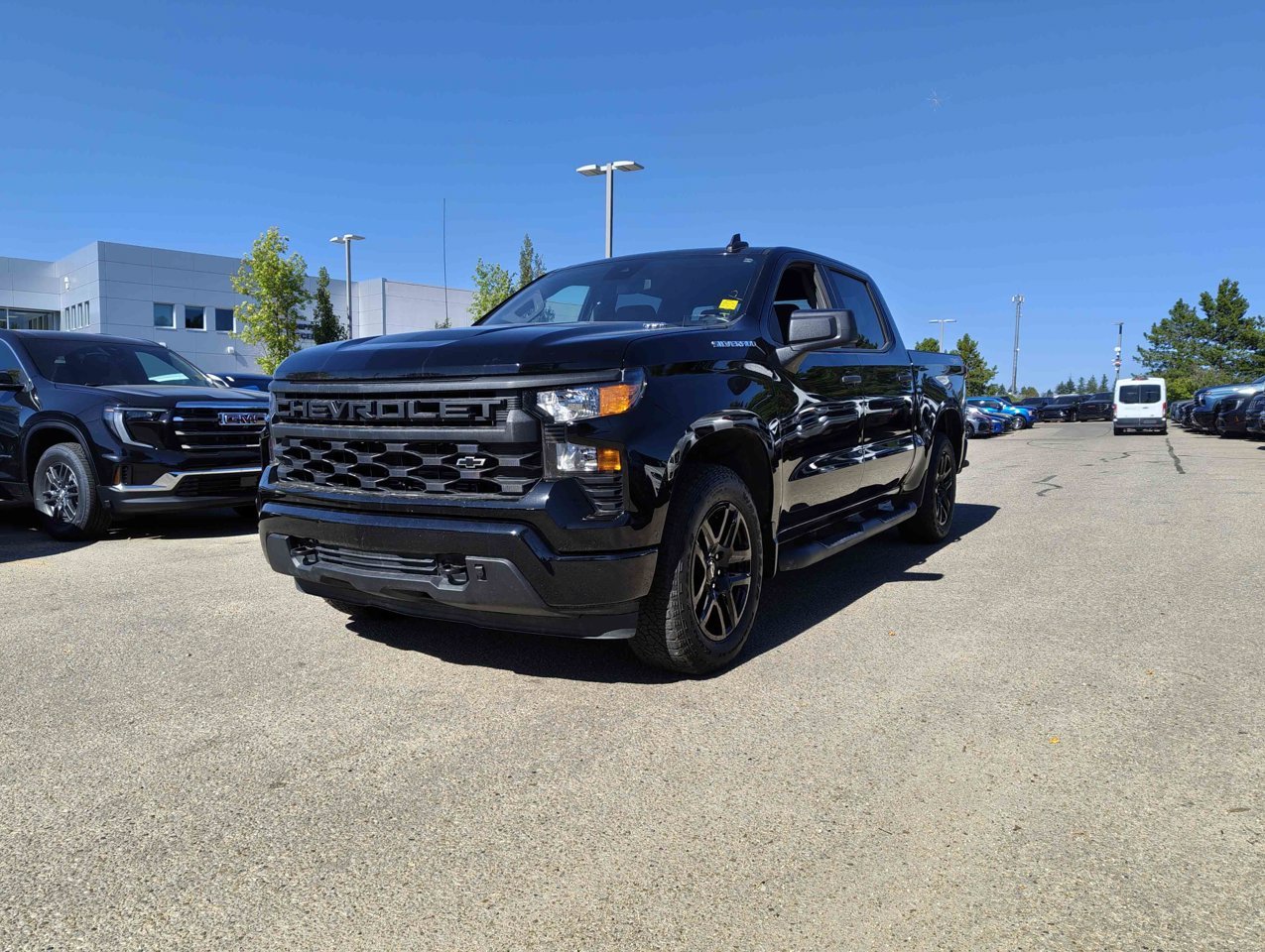 2025 Chevrolet Silverado 1500 4WD Crew Cab 147 Custom Black Sherwood Park - photo #3