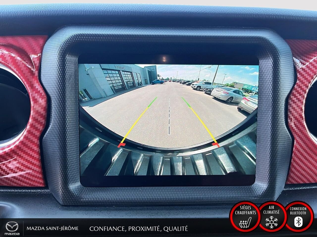 Jeep Wrangler Unlimited Sahara | LIFT KIT | GROS PNEUS | CUIR | 2021 Vert Saint-Jérôme - photo #17