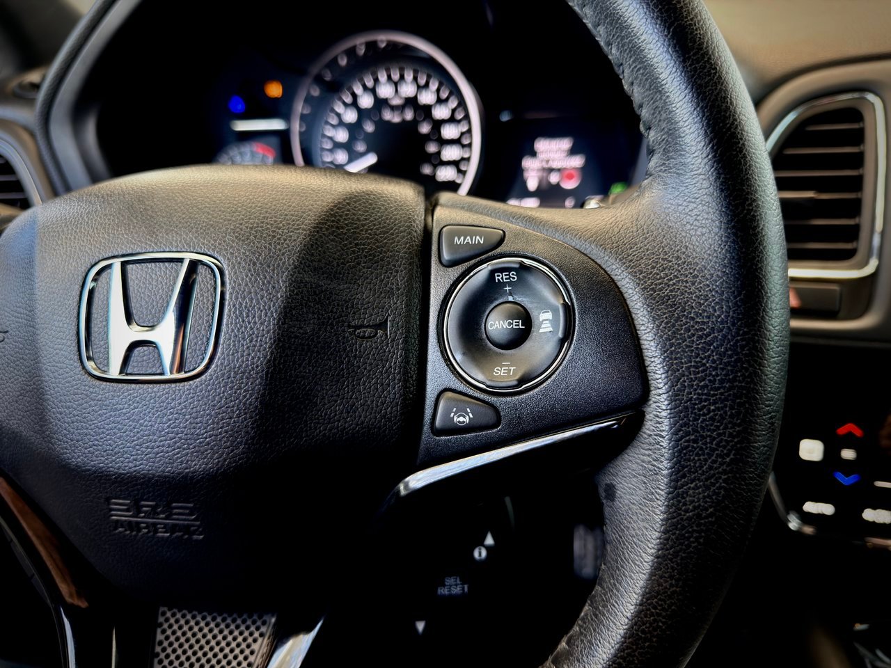 Honda HR-V 2021 Noir Notre-Dame-des-Prairies - photo #23