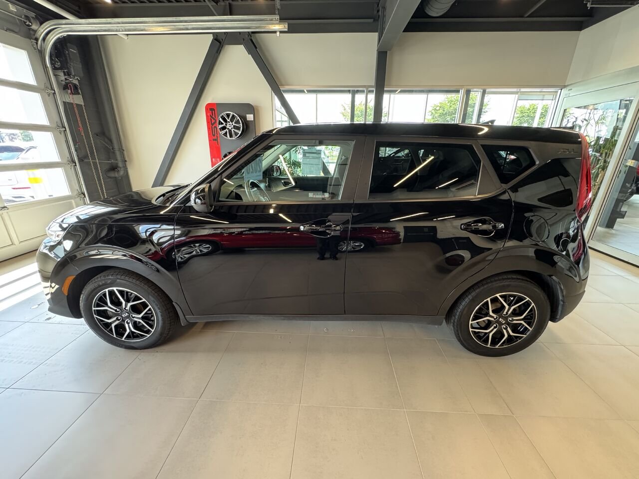 2020 Kia Soul Black Saint-Eustache - photo #1