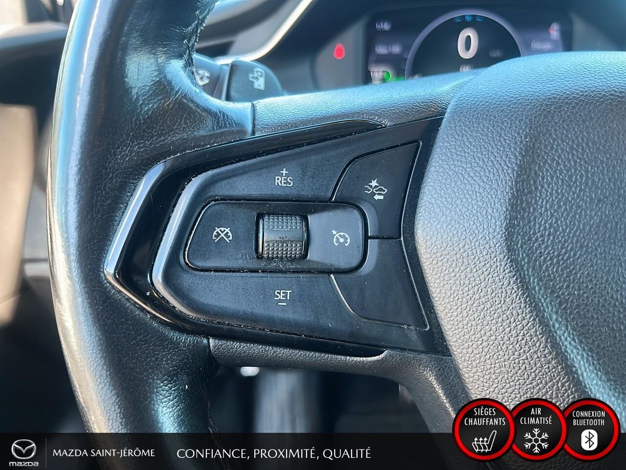 Chevrolet Bolt EUV 2023 Blanc Saint-Jérôme - photo #13
