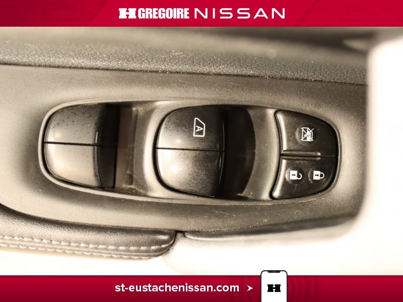 Nissan Rogue 2017 Rouge Saint-Eustache - photo #35