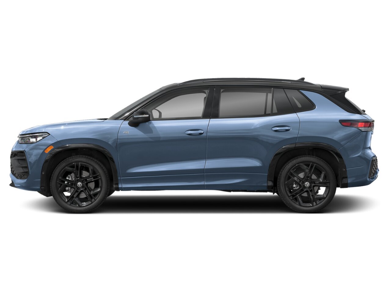 Volkswagen Tiguan 2026 Bleu Monterey nacré avec toit noir Rouyn-Noranda - photo #4