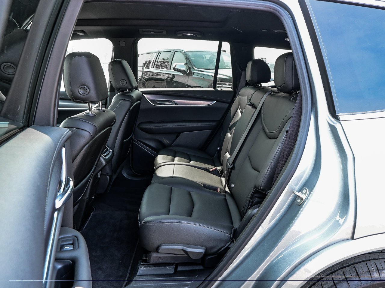 2024 Cadillac XT6 AWD 4dr Luxury Grey Sherwood Park - photo #32