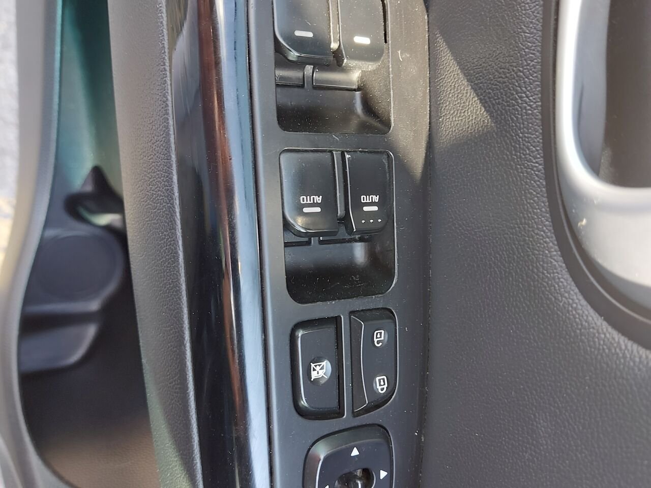 2015 Kia Soul Black  - photo #10