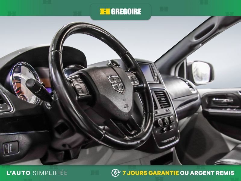 Dodge GR Caravan 2019 Gris Blainville - photo #8
