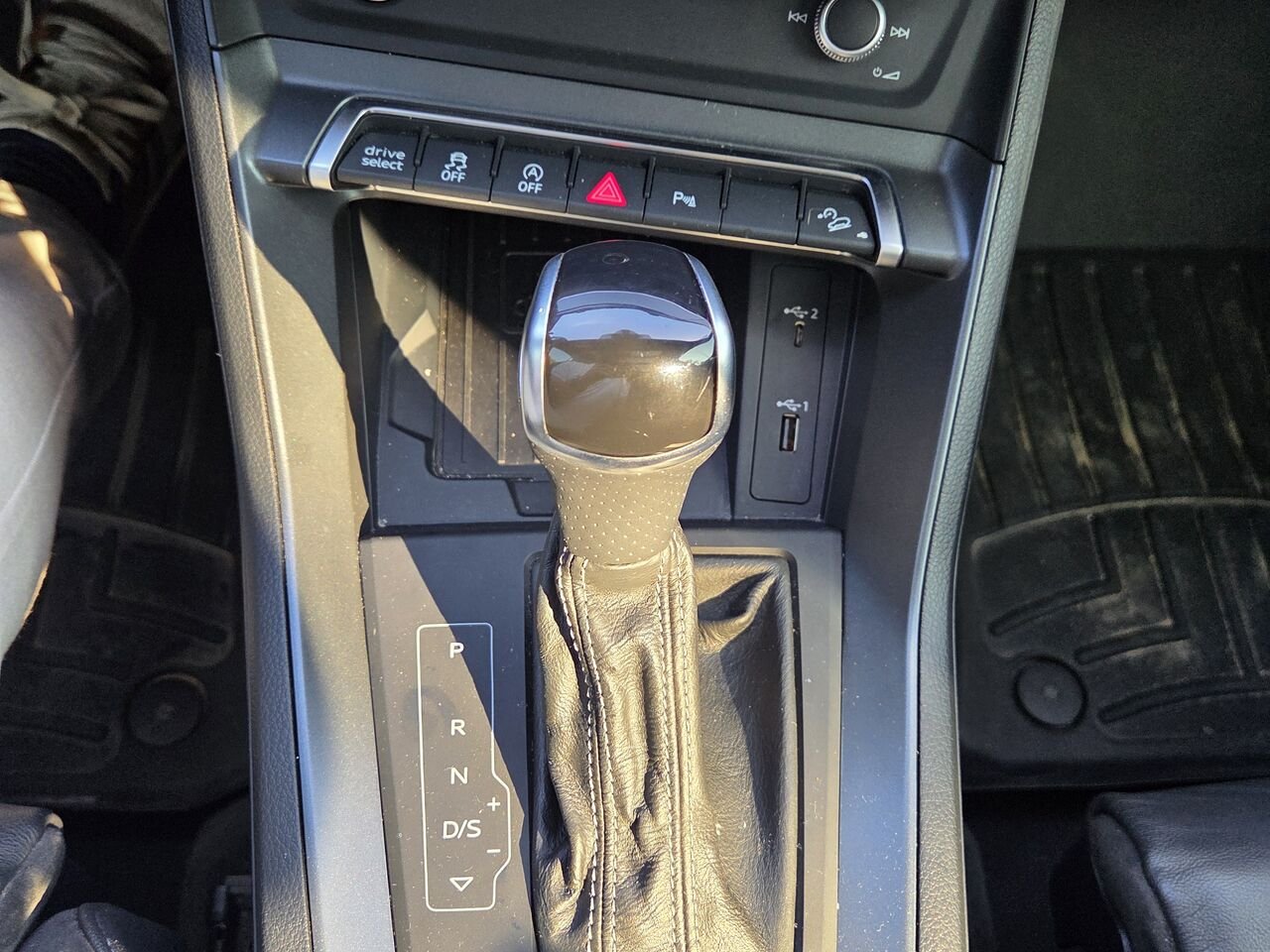 2020 Audi Q3 Grey Granby - photo #18