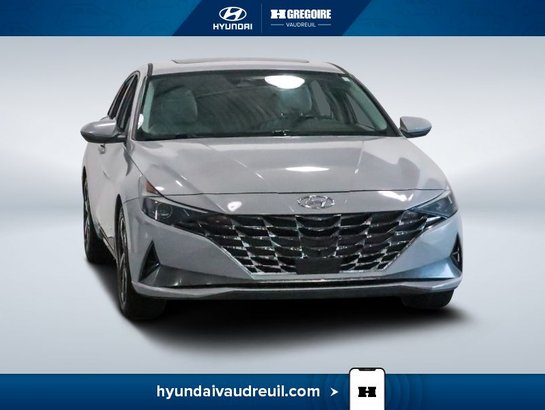 2023 Hyundai Elantra Luxury IVT w/Two-Tone Interior Grey