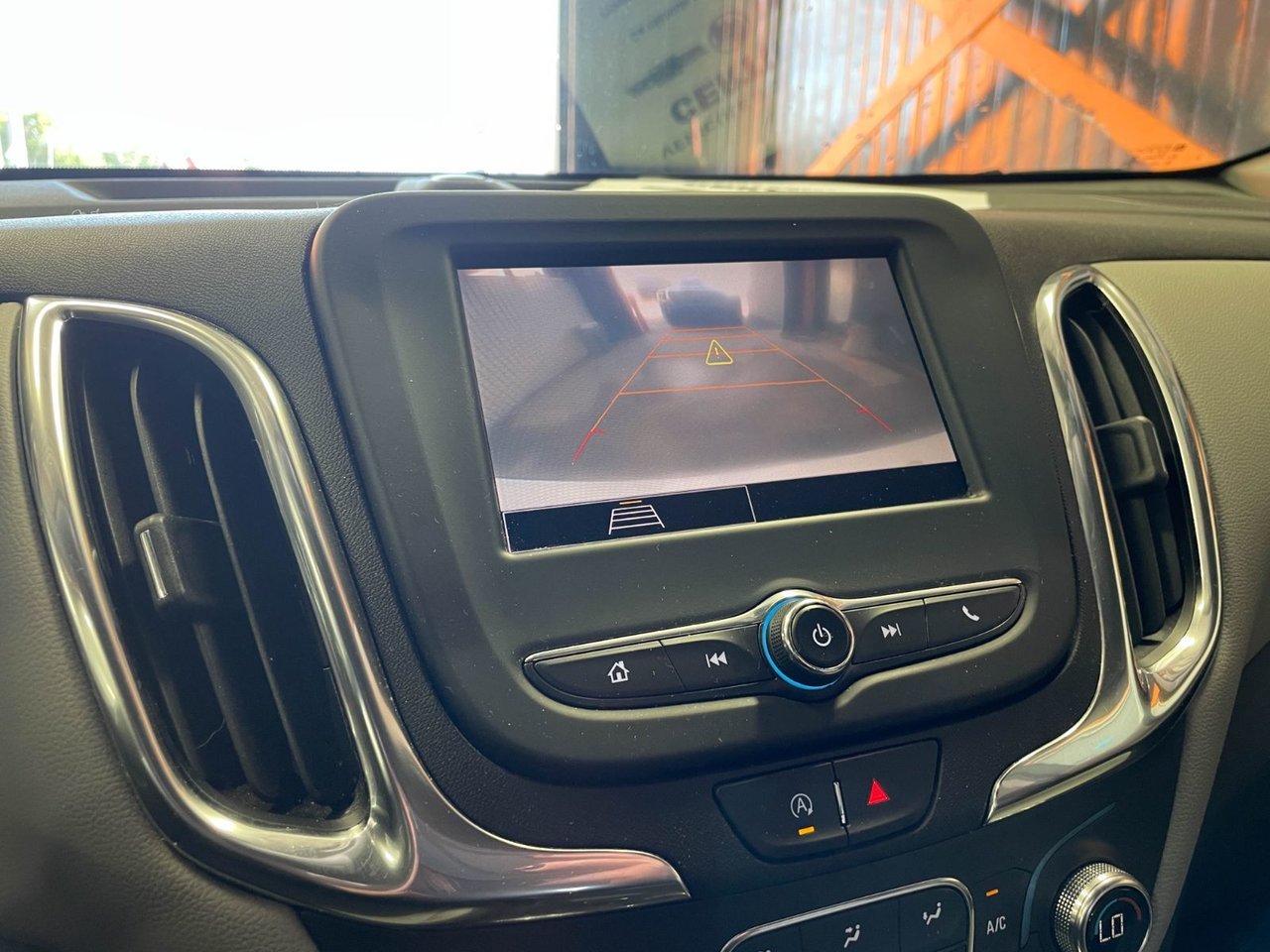 Chevrolet Equinox LT AWD *SIÈGES CHAUF* HAYON ELECT CARPLAY WIFI USB 2022 Blanc Saint-Jérôme - photo #12