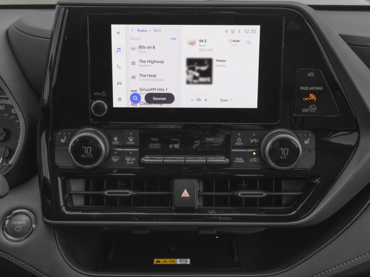 2023 Toyota Highlander Hybrid XLE AWD / HEATED SEATS / MOONROOF / ALLOY WHEELS / CARPLAY AND ANDROID AUTO Black Mississauga - photo #7