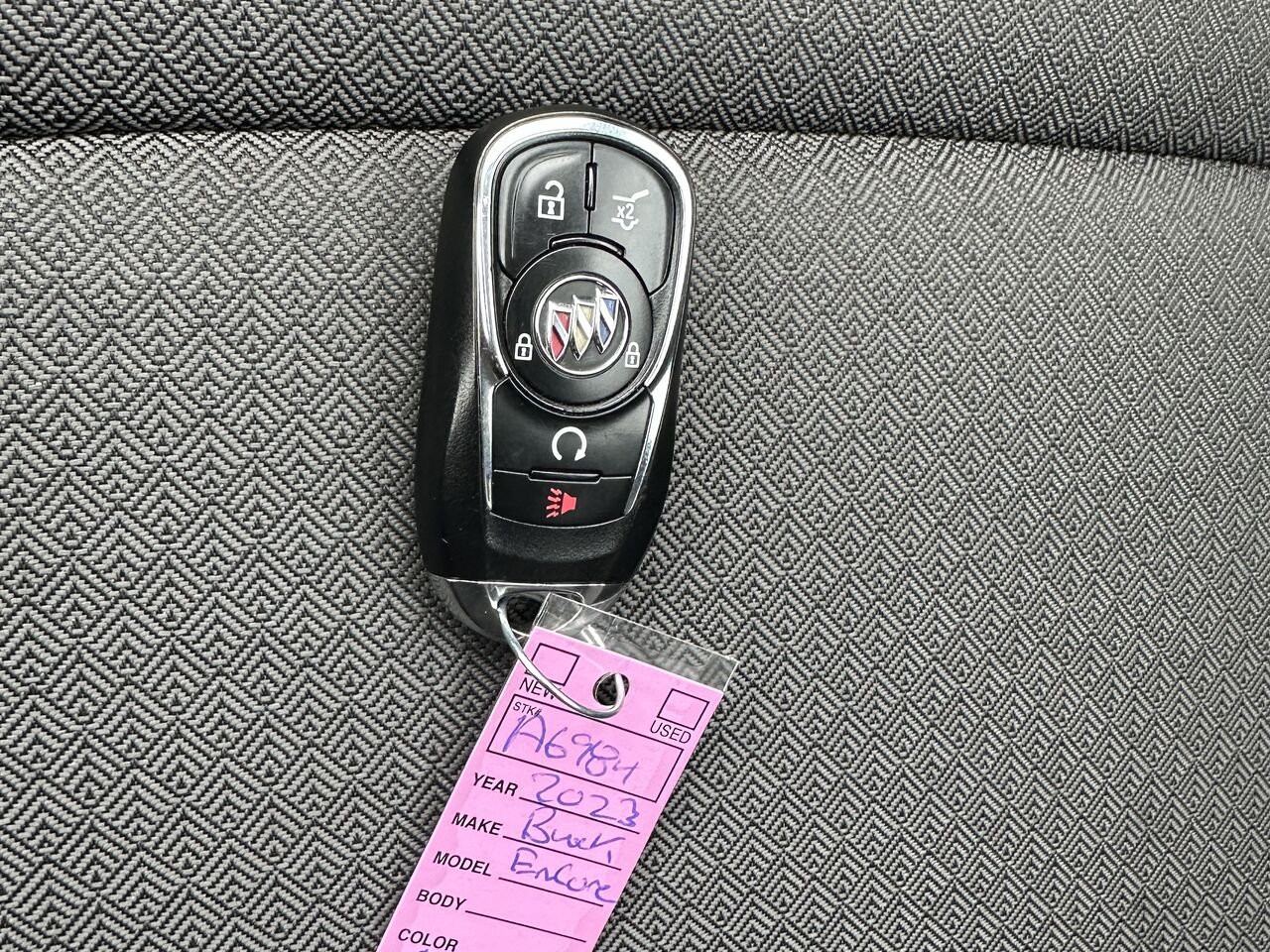 2023 BUICK ENCORE GX SELECT Sélect 4 portes TI White Ottawa & Gatineau - photo #12