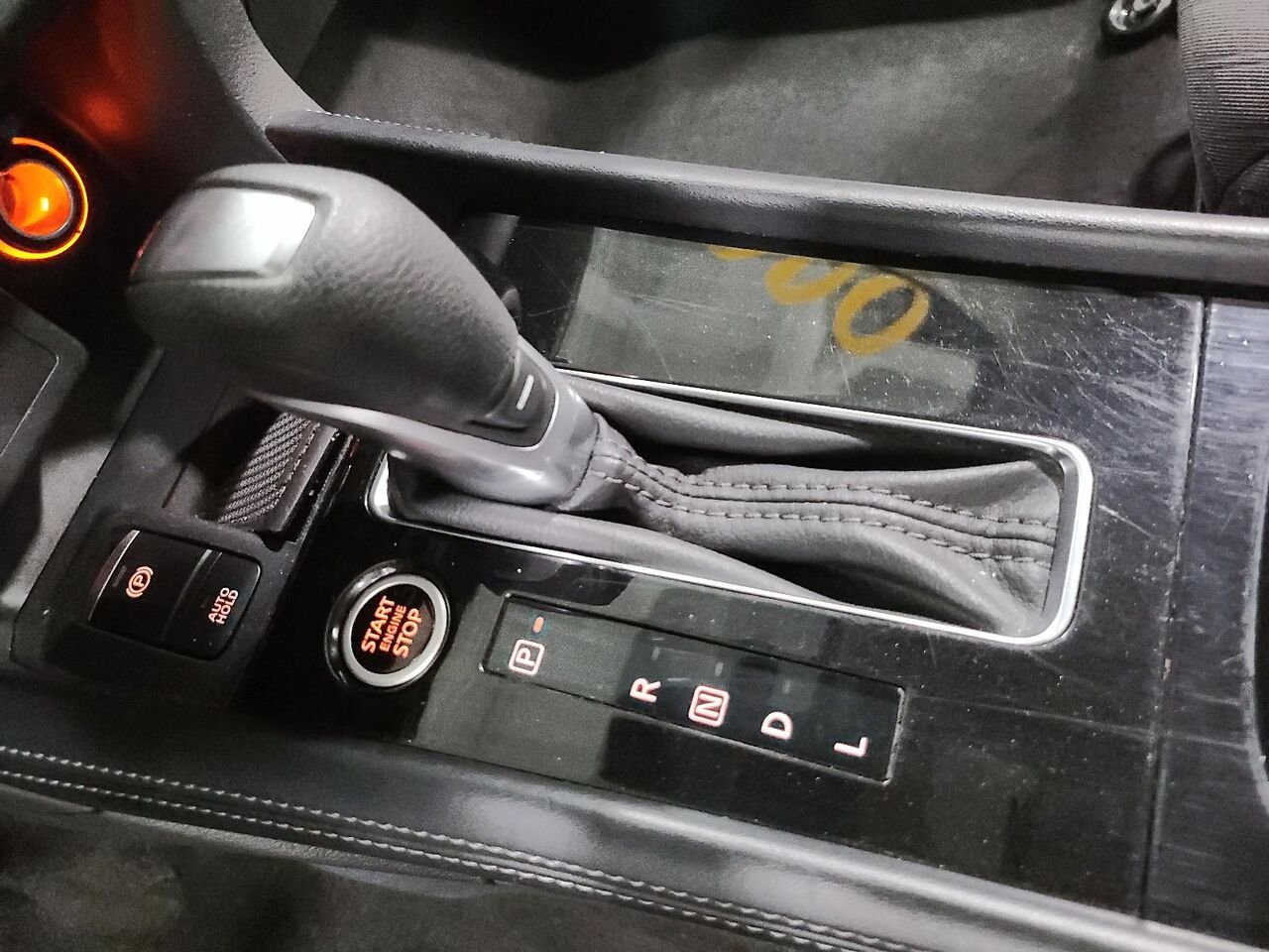 2025 Nissan KICKS PLAY S TA Grey Québec - photo #14