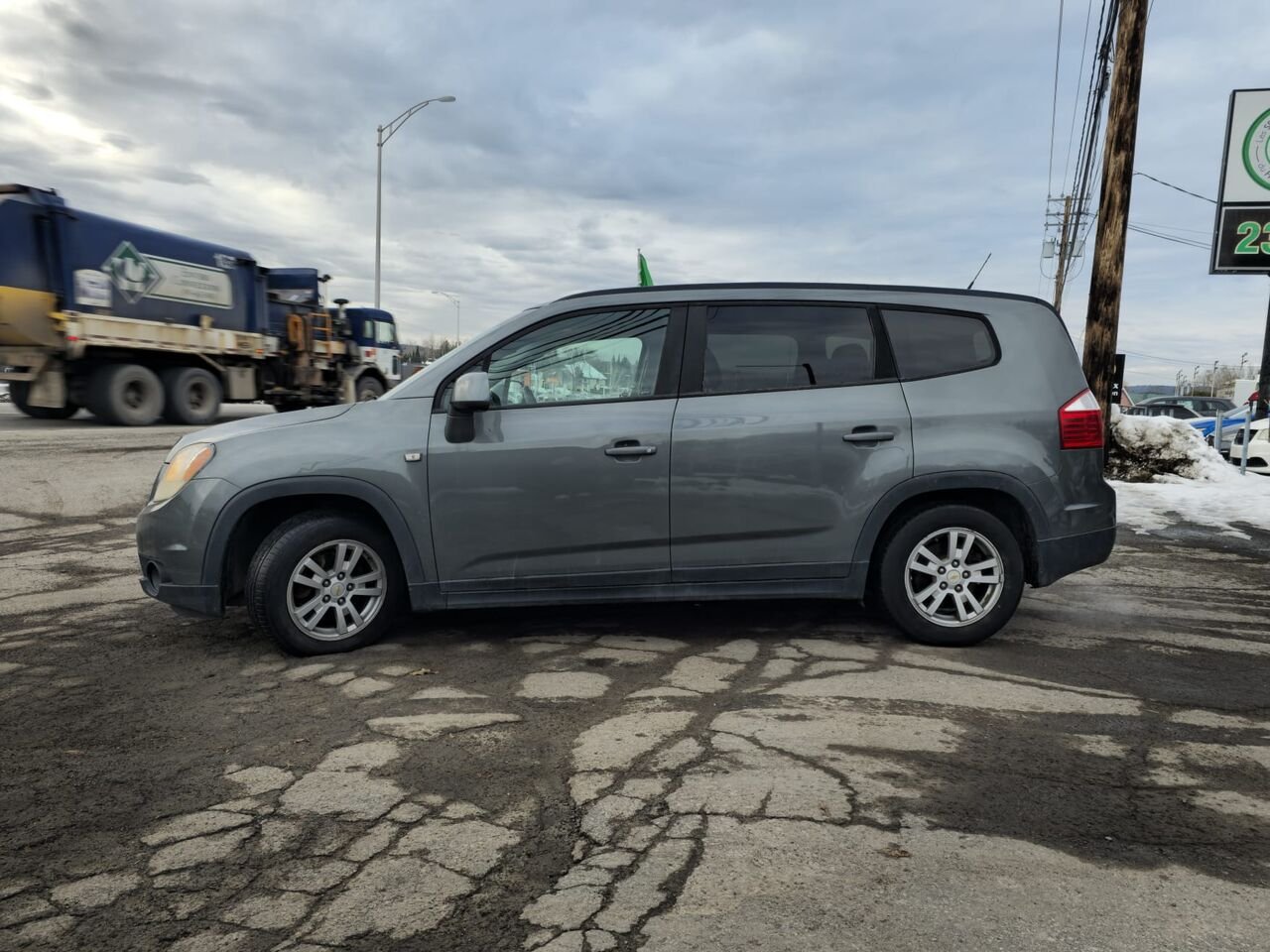 Chevrolet Orlando 2012 Gris Longueuil, - photo #1