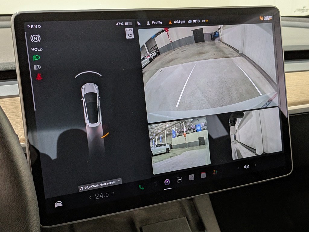 2021 Tesla Model 3 Standard Range RWD *Ltd Avail* Red Val-David - photo #25