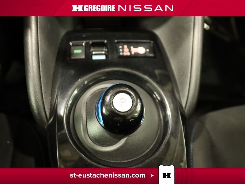 2023 Nissan Leaf Red Saint-Eustache - photo #36