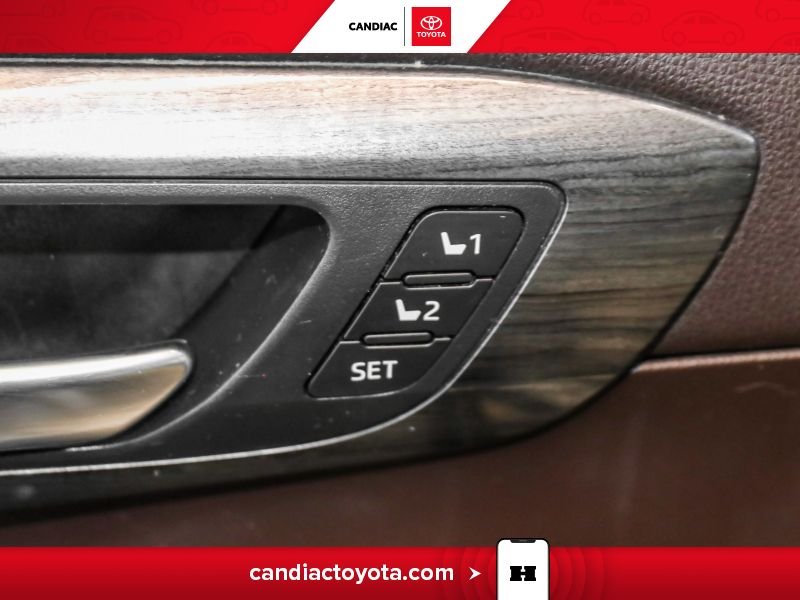 2021 Toyota Highlander Blue Laval - photo #17