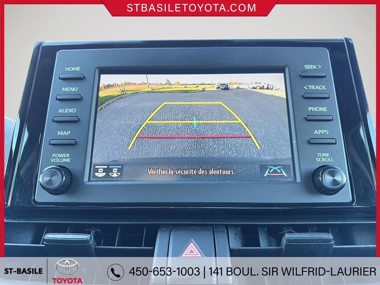 2022 TOYOTA RAV4 Grey Saint-Basile-le-Grand - photo #17