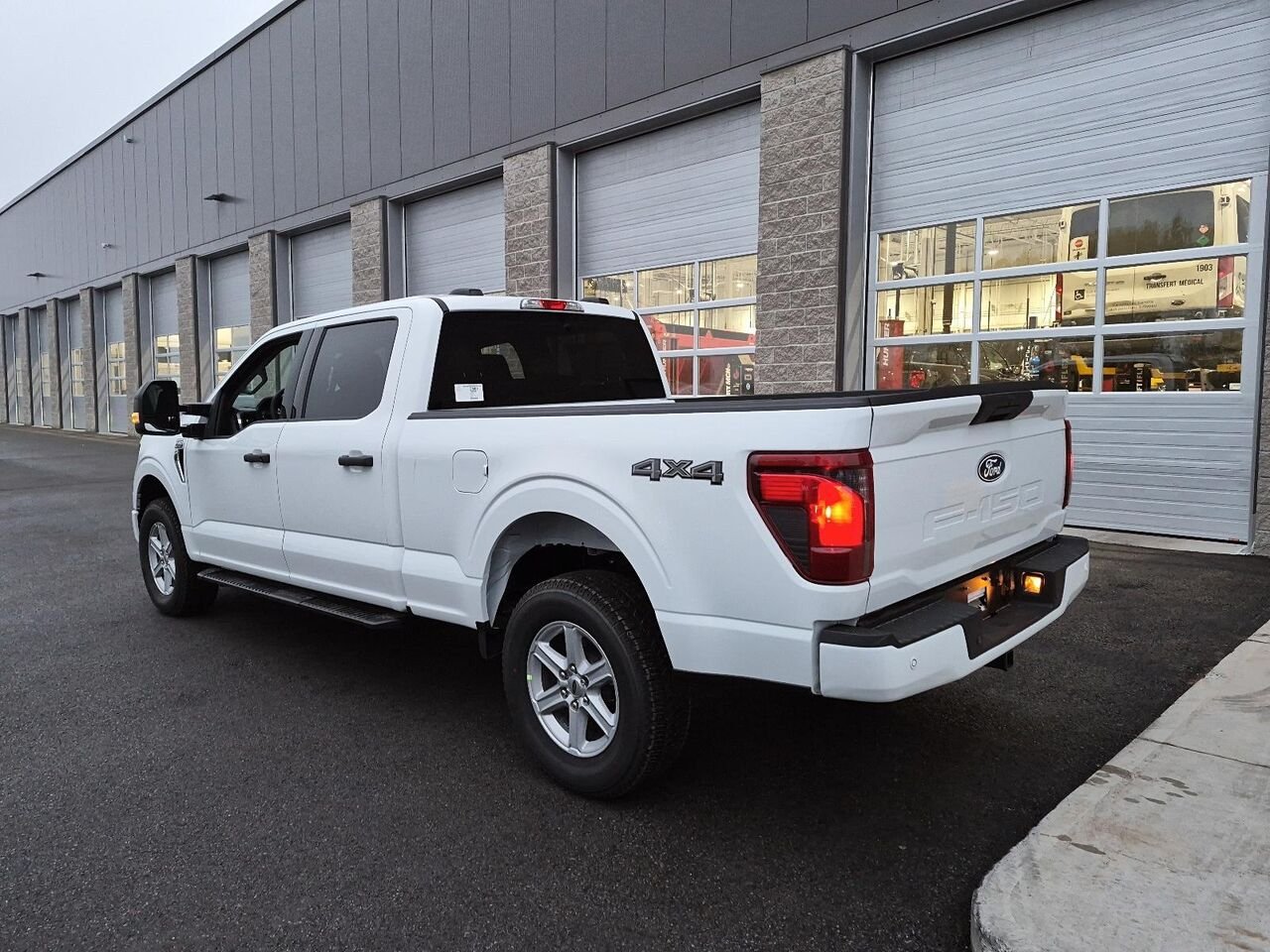 Ford F-150 2F370 | XLT 2026 Blanc Oxford Saint-Jérôme - photo #3