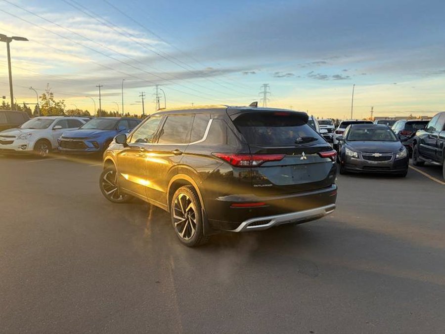 2023 Mitsubishi Outlander SEL Touring AWD 2.5L 7 Passenger | Panoramic Sunroof Black