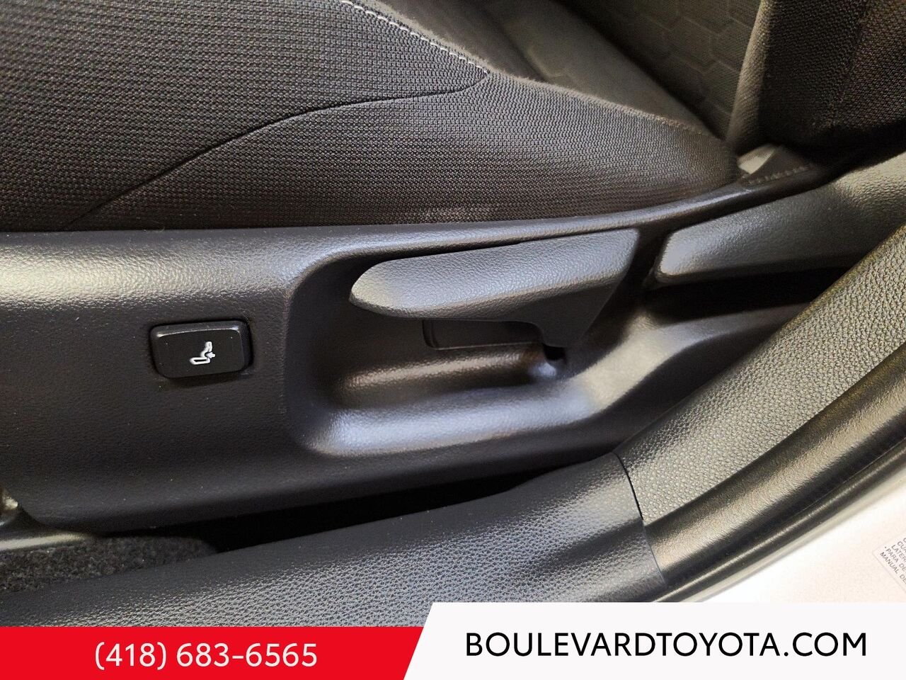 2019 Toyota Corolla Hatchback 100393A-45 | GROUPE AMÉLIORÉ Silver Québec - photo #9