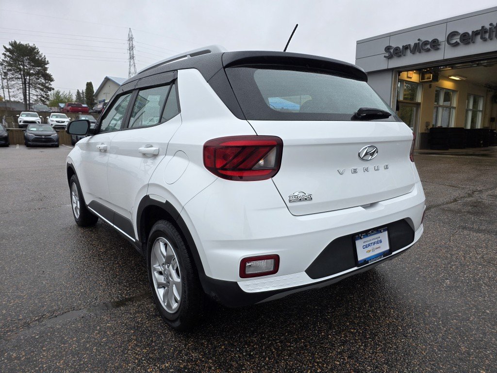 Hyundai Venue Preferred 2024 Blanc Mont-Laurier - photo #37