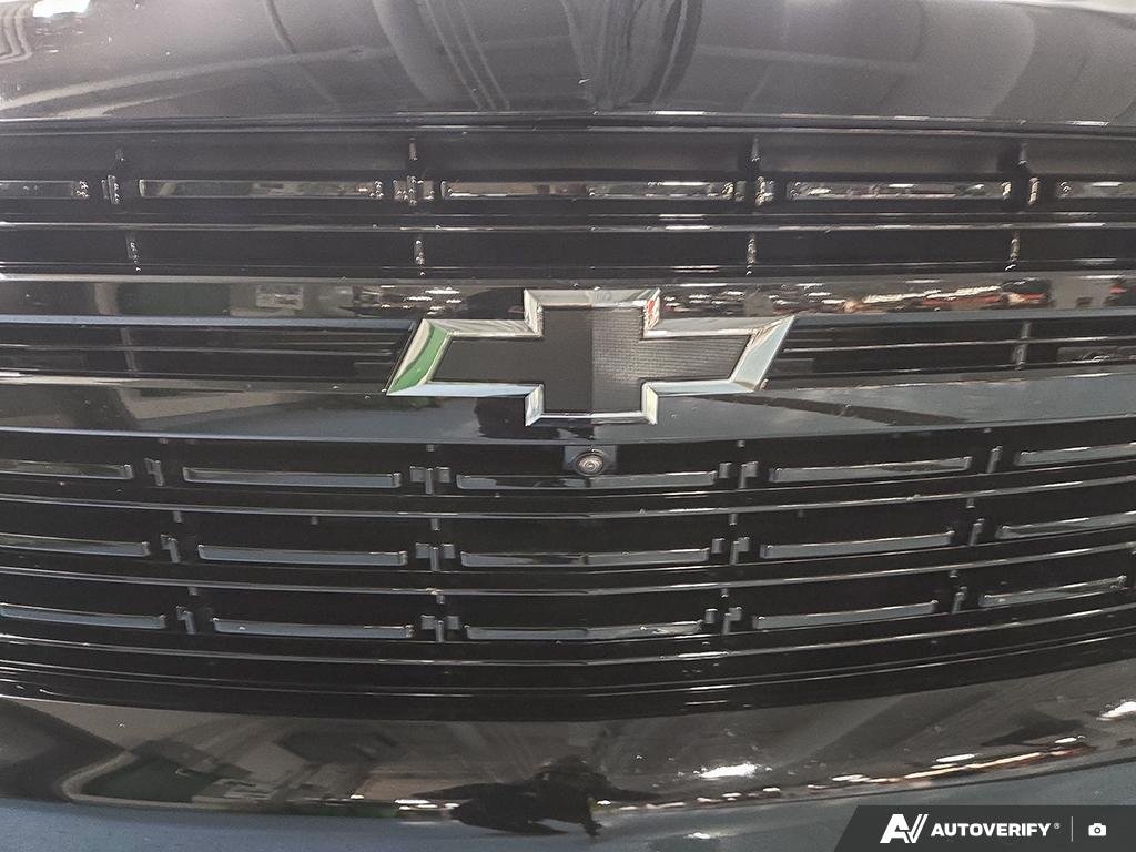 2024 Chevrolet Suburban 2602514A | RST | CK10906 Black Edmonton - photo #8