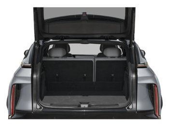 Cadillac LYRIQ Sport