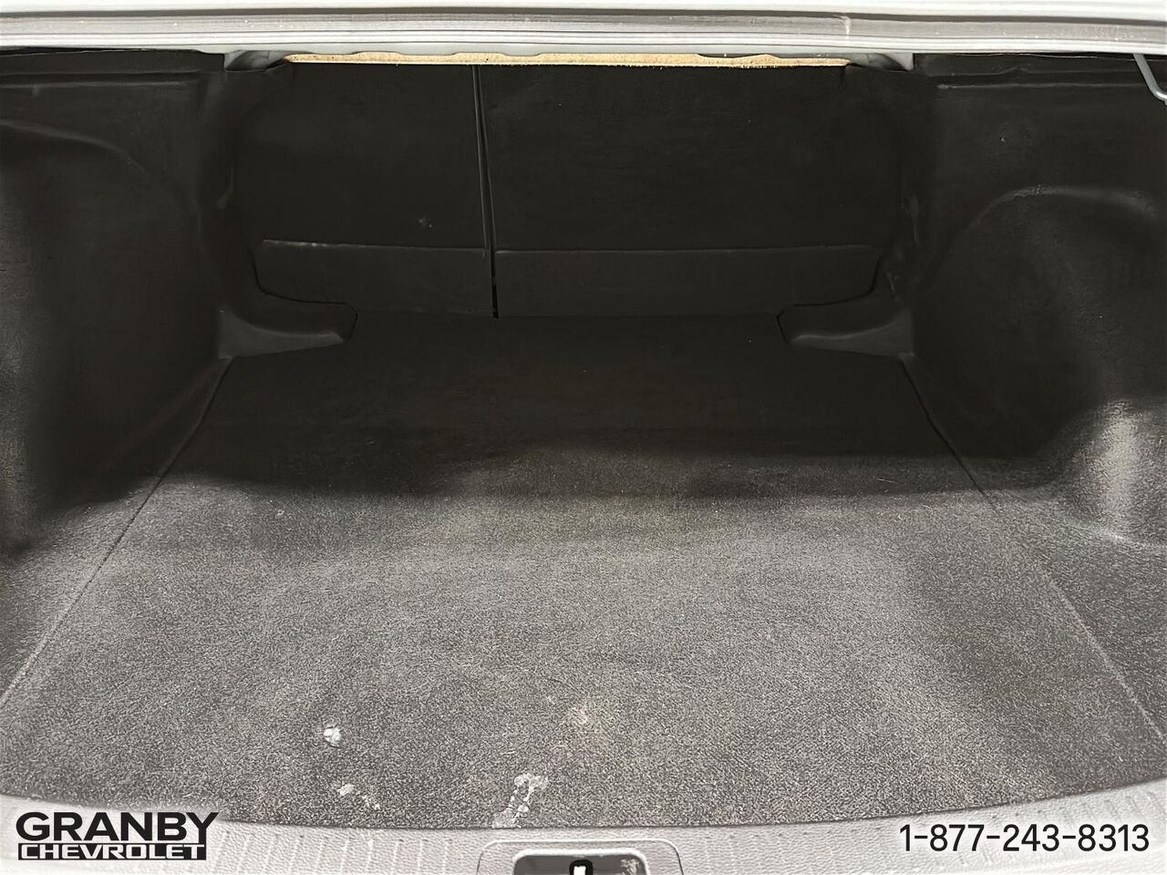 Toyota Corolla hybride LE CVT | 26-0882A 2023 Bleu Granby - photo #8