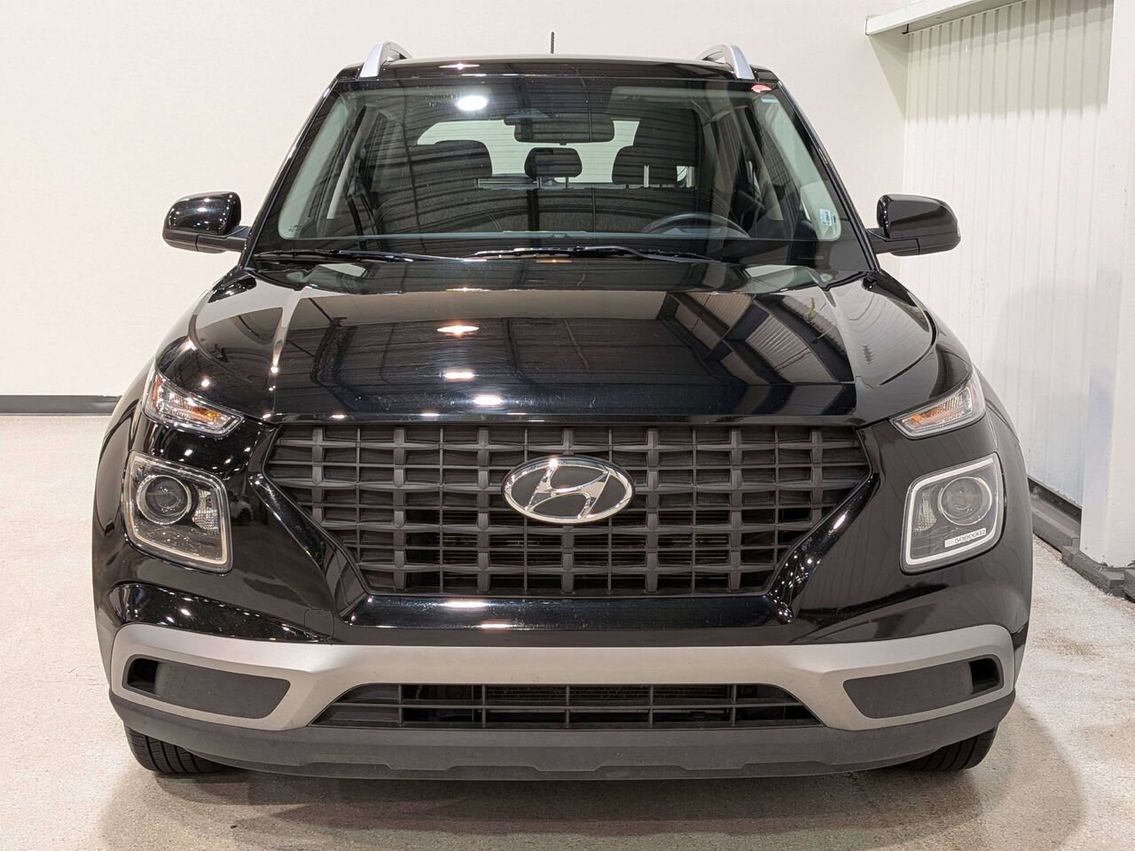 2026 Hyundai Venue Preferred IVT Black Val-David - photo #3
