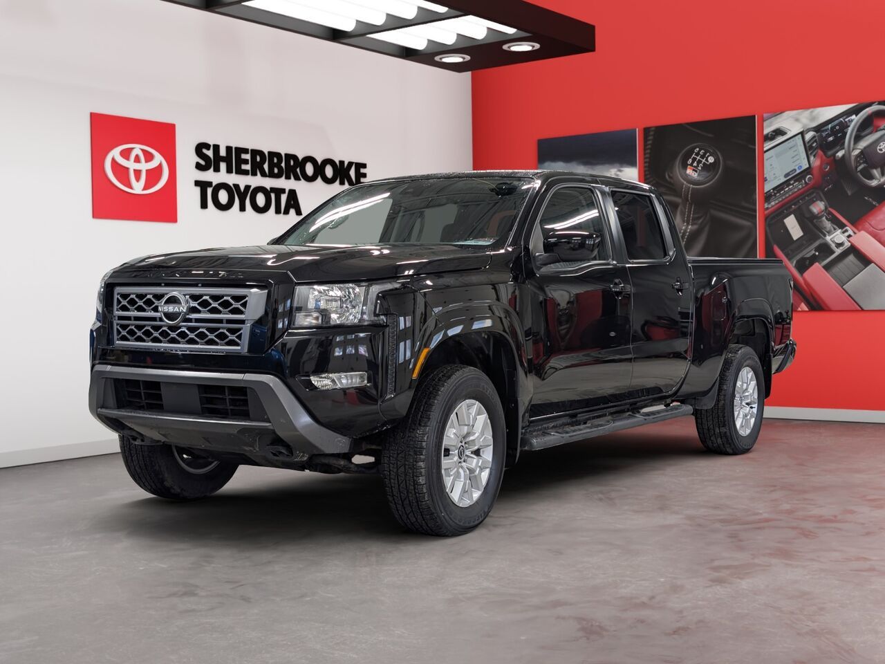 Black 2022 Nissan Frontier Pickup Truck Four-Wheel Drive Automatic