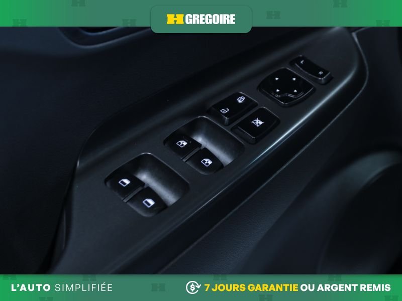 2021 Hyundai Kona White Saint-Eustache - photo #13