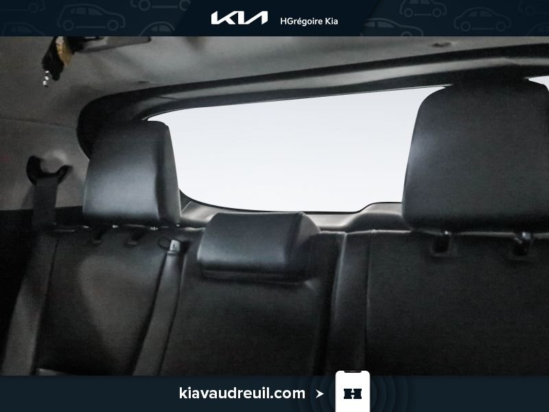 Toyota Highlander 2022 Bleu Laval - photo #13