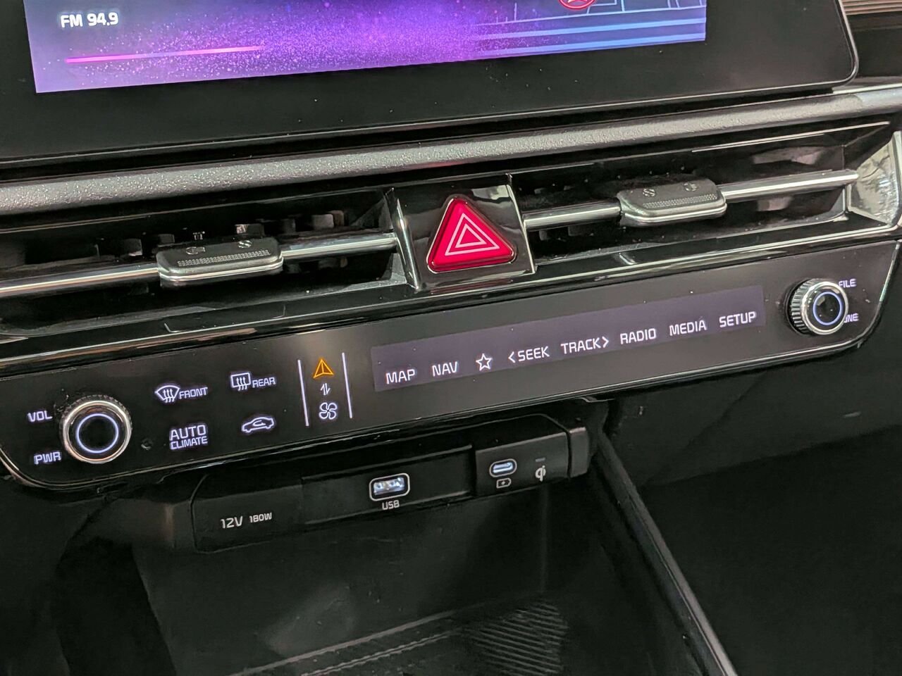 Kia Niro EV 2025 Noir Val-David - photo #26