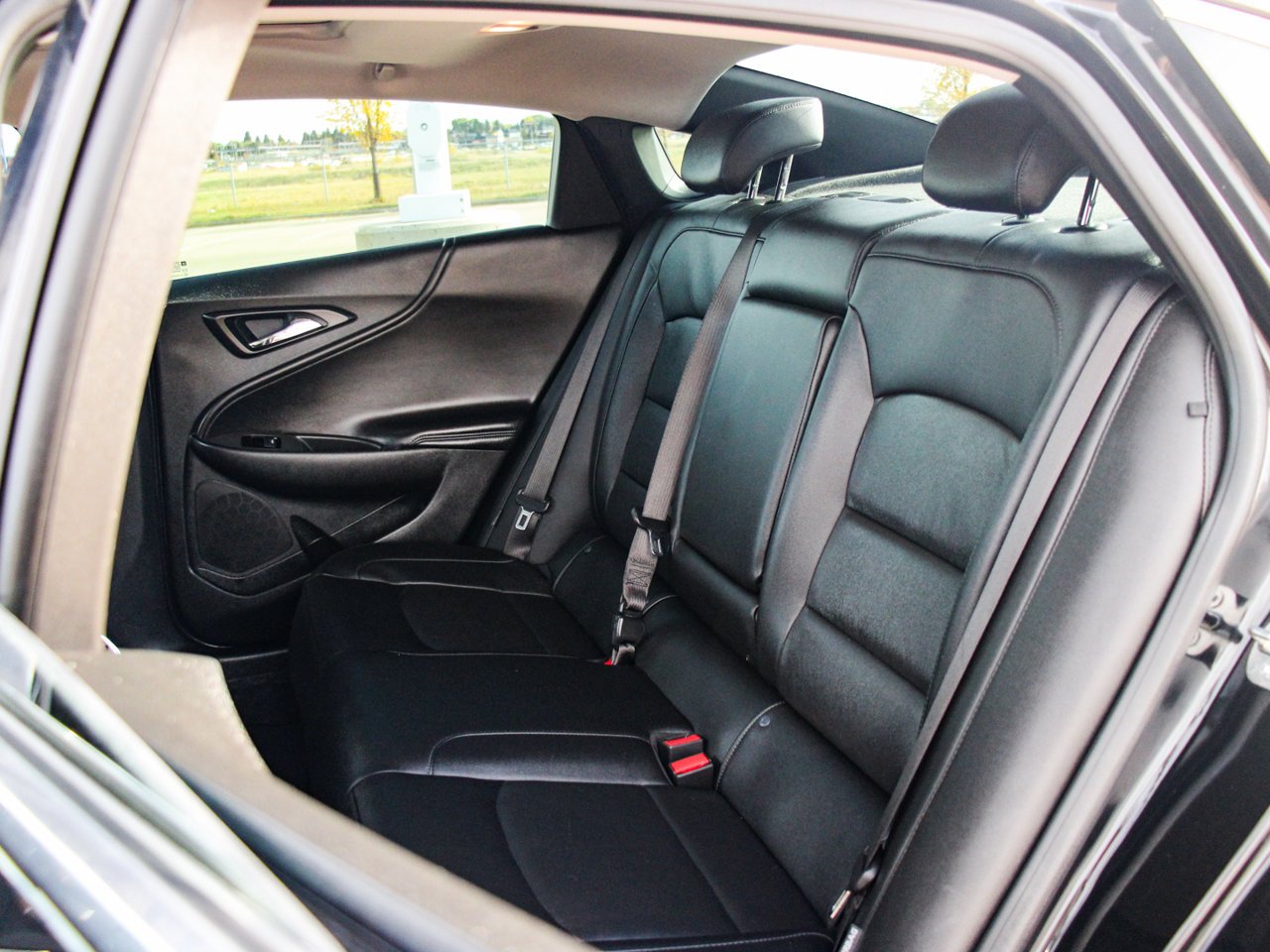 2019 Chevrolet Malibu 4dr Sdn LT w/1LT Black Sherwood Park - photo #29