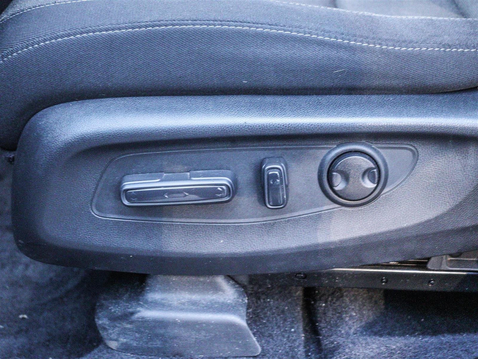 Honda CR-V Sport 2023 Grey Ottawa & Gatineau - photo #5
