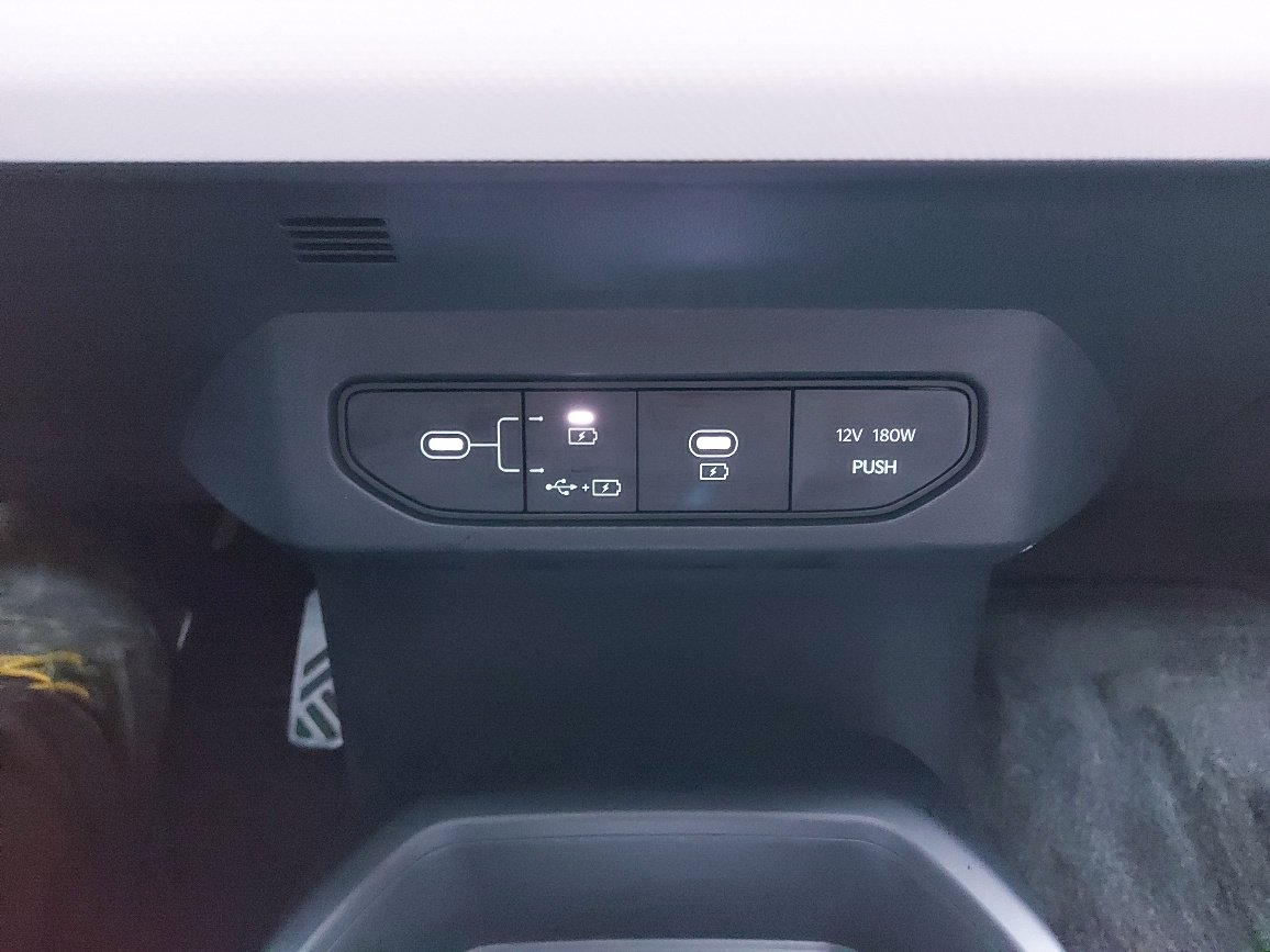 KIA EV4 2026 Noir Aurore Blainville - photo #29