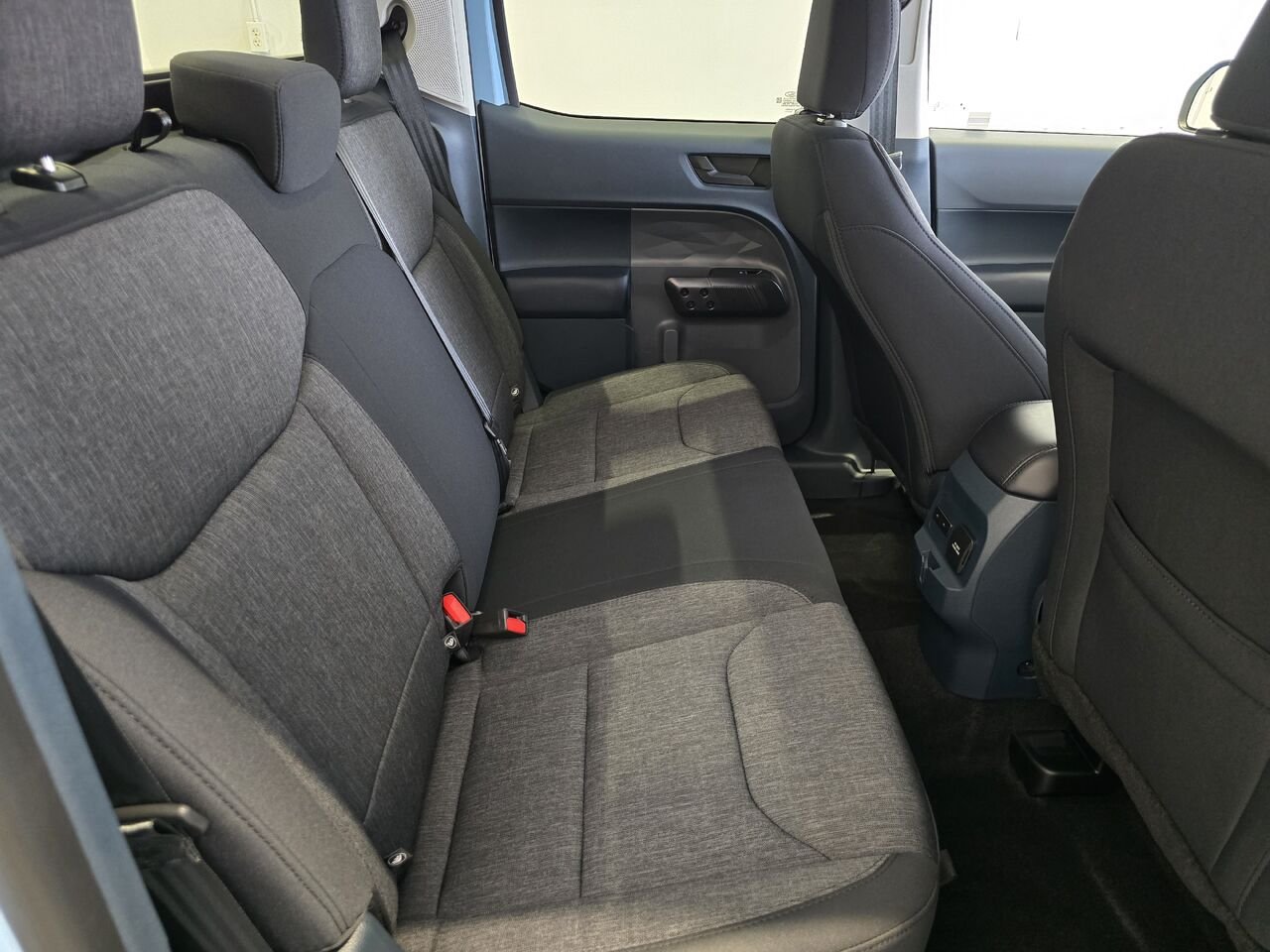 2026 Ford Maverick Light Blue Châteauguay - photo #7