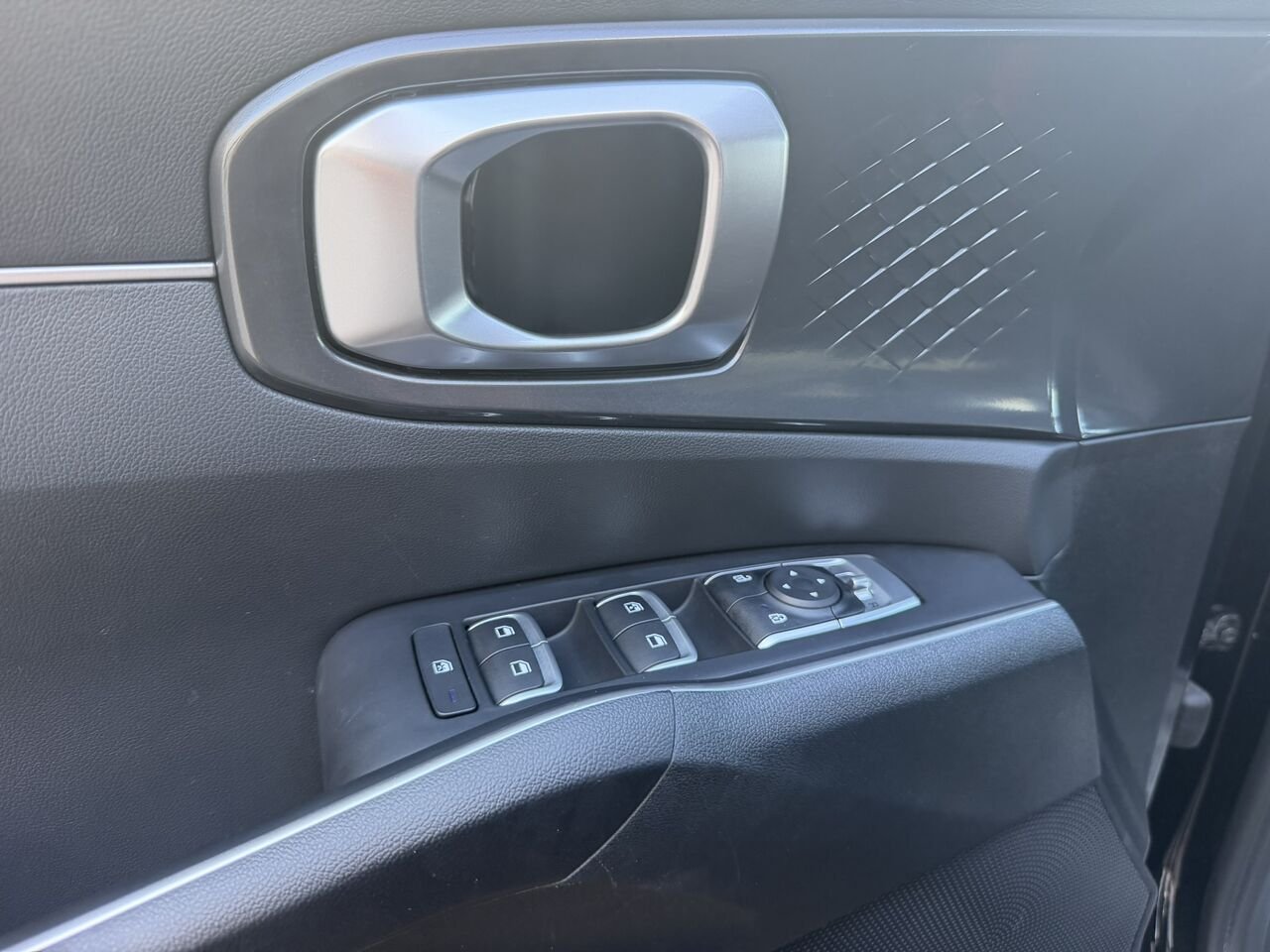 2023 Kia Sorento LX Premium AWD 7 PASSAGERS Black Laval - photo #23