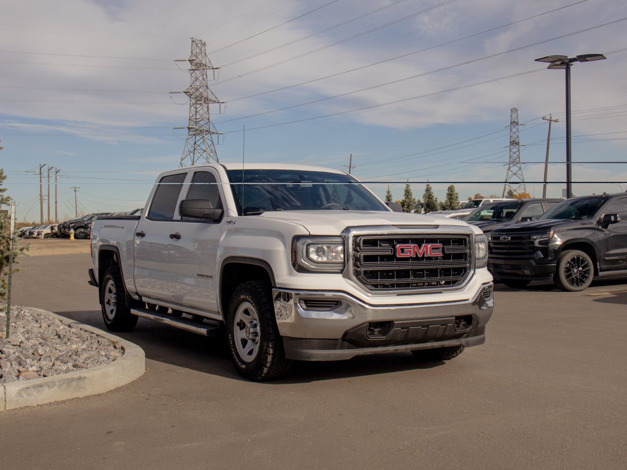 2017 GMC Sierra 1500 4WD Crew Cab 143.5 White Sherwood Park - photo #12