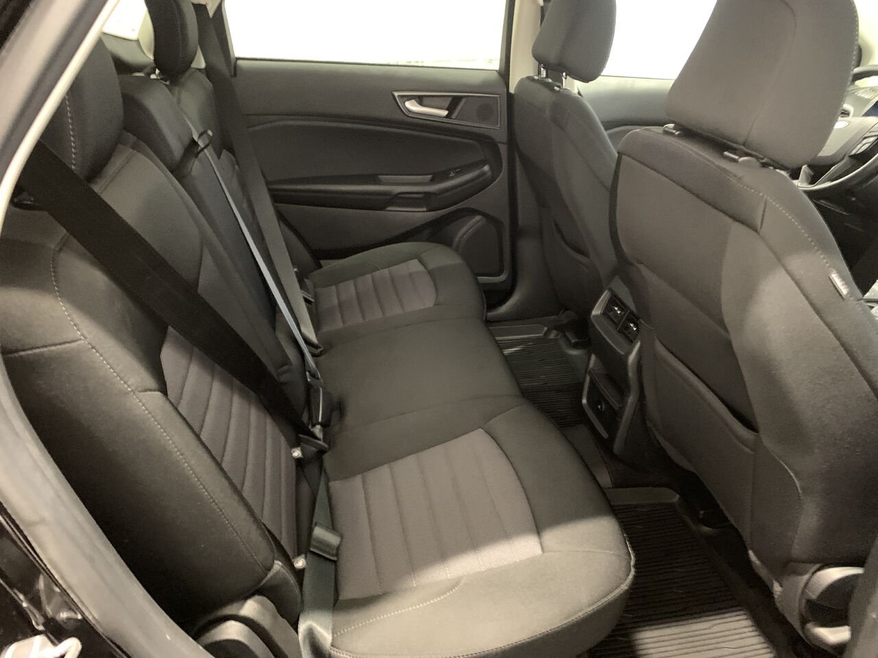 Ford Edge SE AWD SE + AWD + ANDROID + CARPLAY 2023 Noir Châteauguay - photo #11
