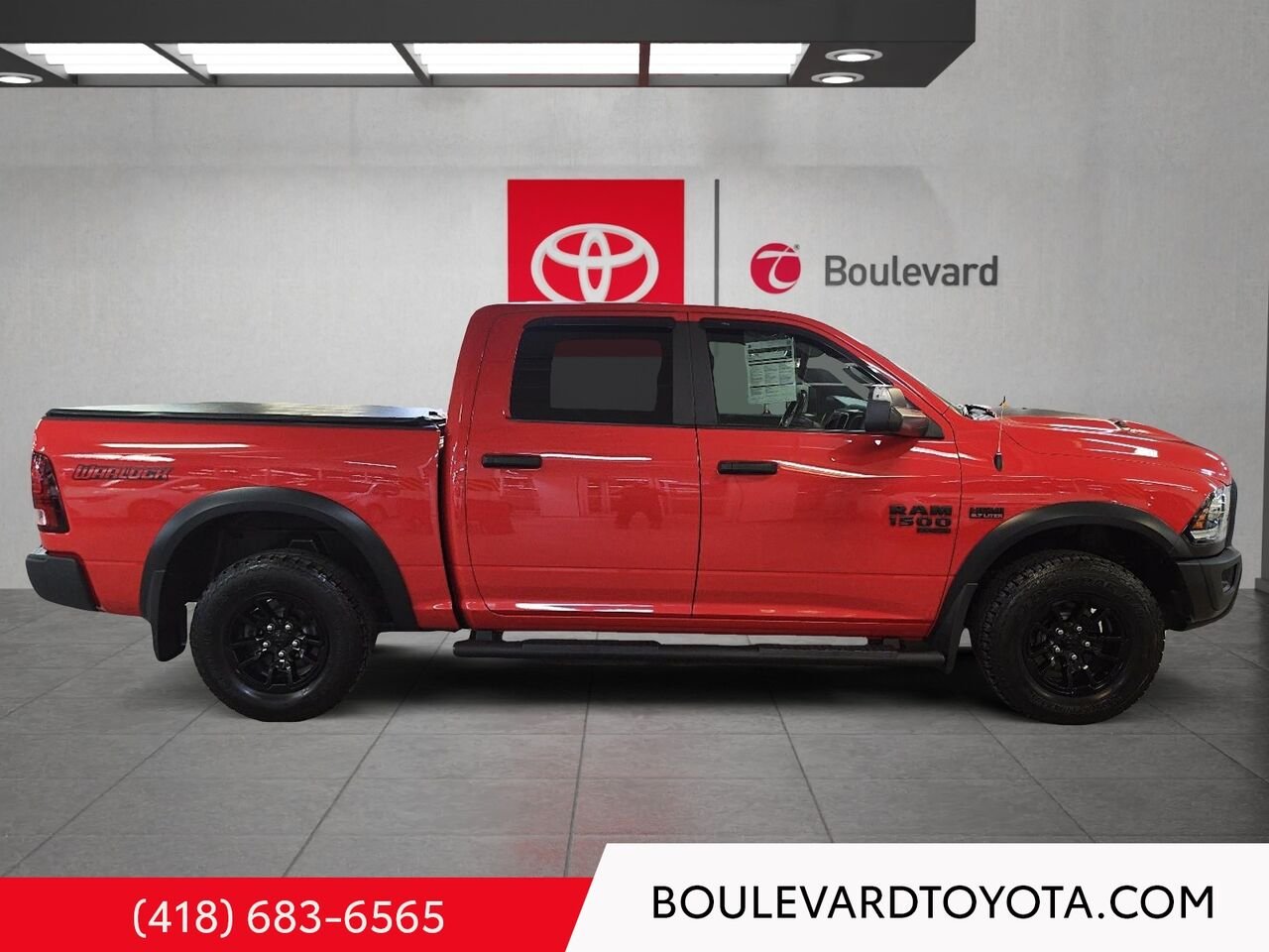 2021 Ram 1500 CLASSIC 100207B-50 | WARLOCK, 4X4 CABINE DE 5 PI 7 PO Red Québec - photo #3