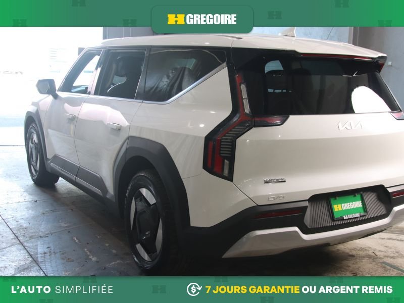 Kia EV9 822631 | Light AUTO A/C MAGS CUIR NAV CAM RECUL BLUETOOTH 2024 Blanc Laval - photo #4