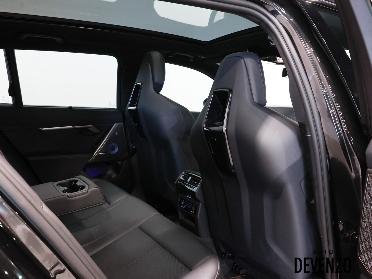 BMW M5 2027 Noir Saint-Eustache - photo #9
