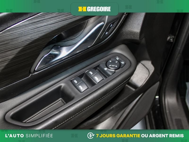 2024 GMC Terrain Black Saint-Eustache - photo #18