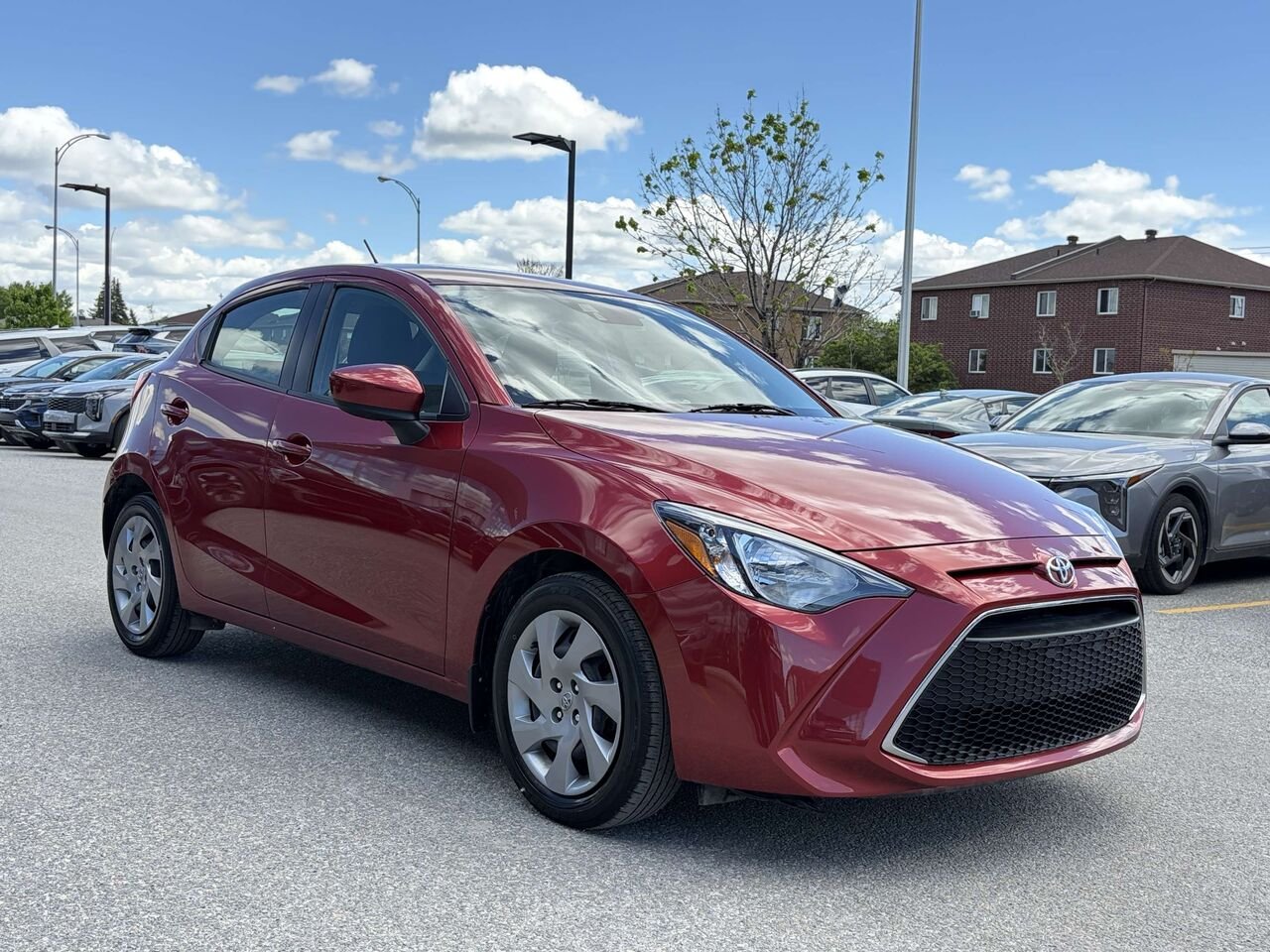 2020 Toyota Yaris Red Gatineau - photo #7