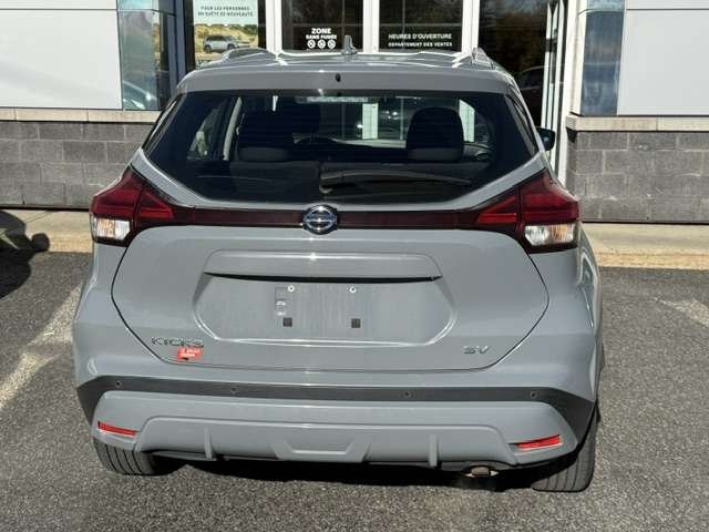 2021 Nissan Kicks SV MAGS, SIEGES ET VOLANT CHAUFFANTS, DEMARREUR, CARPLAY Grey
